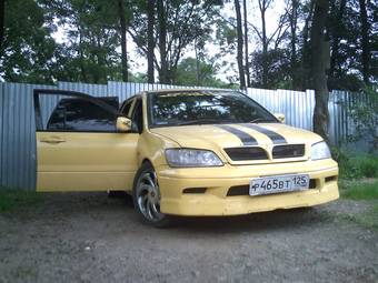 2002 Mitsubishi Lancer Cedia Wagon Photos