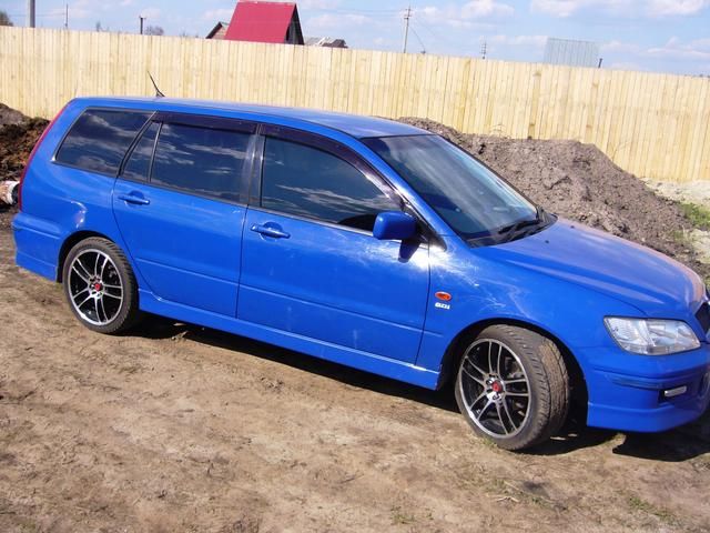 2003 Mitsubishi Lancer Cedia Wagon