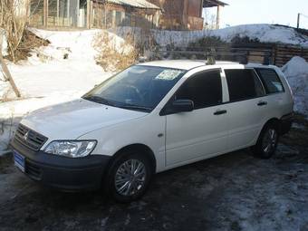 2003 Mitsubishi Lancer Cedia Wagon Photos