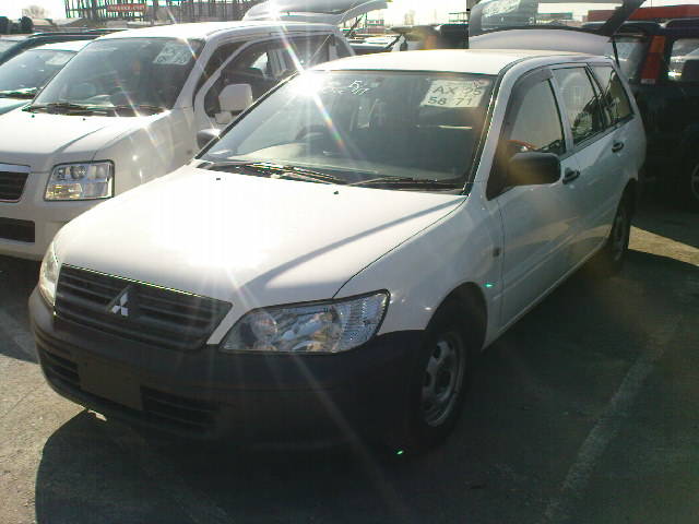 2003 Mitsubishi Lancer Cedia Wagon