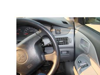 2004 Mitsubishi Lancer Cedia Wagon Pictures