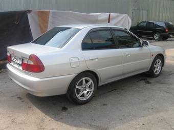 1998 Mitsubishi Lancer Combi Photos