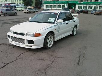 1992 Mitsubishi Lancer Evolution Photos