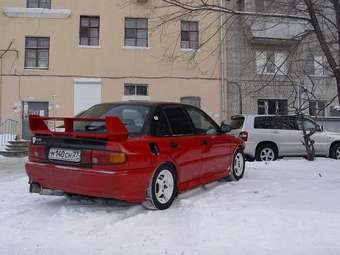 1995 Mitsubishi Lancer Evolution Photos