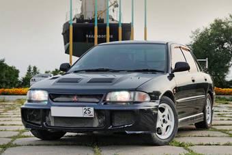 1995 Mitsubishi Lancer Evolution Photos