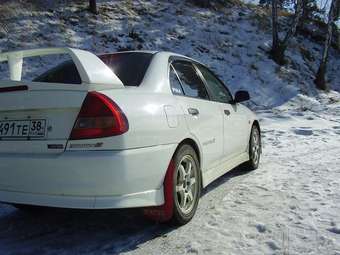 1996 Mitsubishi Lancer Evolution Photos