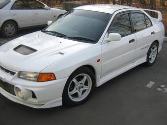 1996 Mitsubishi Lancer Evolution Photos
