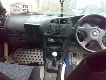 1996 Mitsubishi Lancer Evolution Pictures