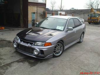 1996 Mitsubishi Lancer Evolution Photos