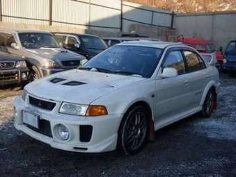 1998 Mitsubishi Lancer Evolution Pictures