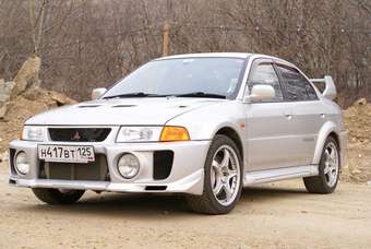 1998 Mitsubishi Lancer Evolution Pictures