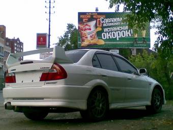 1998 Mitsubishi Lancer Evolution Pictures