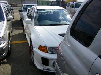 1998 Mitsubishi Lancer Evolution Photos