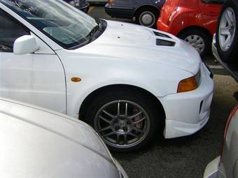 1998 Mitsubishi Lancer Evolution Pictures