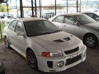 1998 Mitsubishi Lancer Evolution Photos