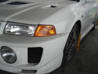 1998 Mitsubishi Lancer Evolution Photos