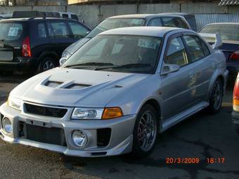 1998 Mitsubishi Lancer Evolution Photos