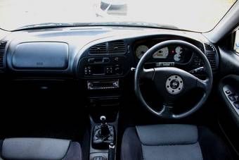 1998 Mitsubishi Lancer Evolution Pictures