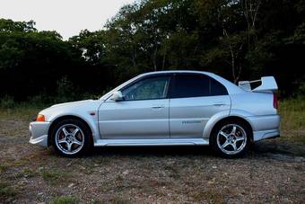 1998 Mitsubishi Lancer Evolution Pictures