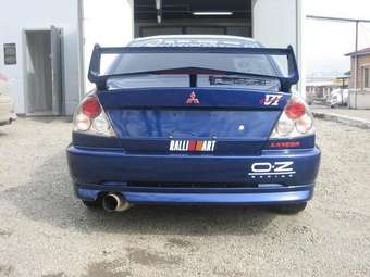 1999 Mitsubishi Lancer Evolution Pictures