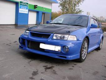 1999 Mitsubishi Lancer Evolution Photos