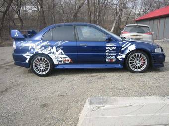 1999 Mitsubishi Lancer Evolution Pictures