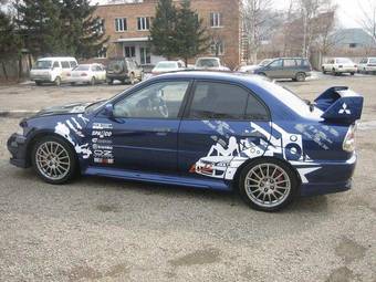 1999 Mitsubishi Lancer Evolution Photos