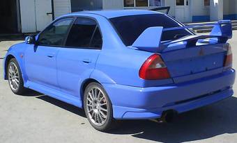 1999 Mitsubishi Lancer Evolution Pictures