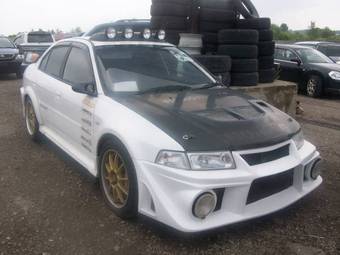 1999 Mitsubishi Lancer Evolution Pictures