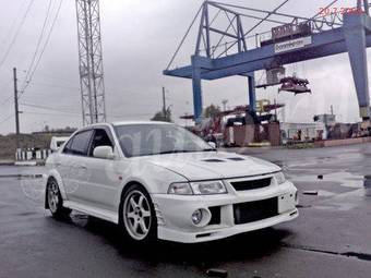 1999 Mitsubishi Lancer Evolution Photos