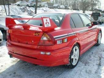 2000 Mitsubishi Lancer Evolution Pictures