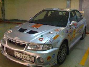 2000 Mitsubishi Lancer Evolution Pictures