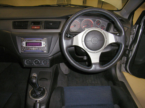 2001 Mitsubishi Lancer Evolution Photos