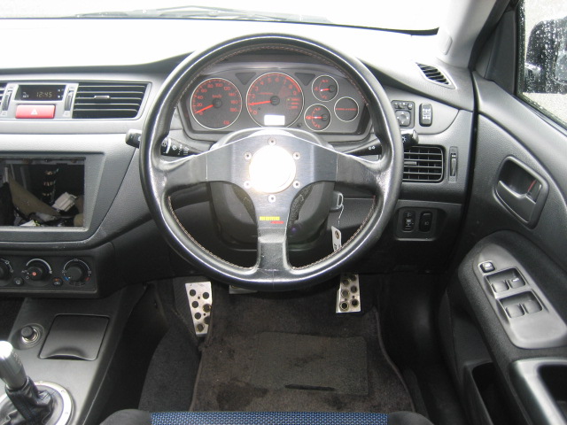 2001 Mitsubishi Lancer Evolution Photos