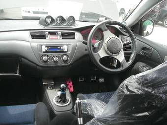 2001 Mitsubishi Lancer Evolution Photos