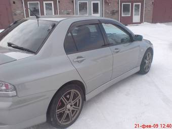 2002 Mitsubishi Lancer Evolution Pictures