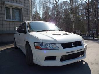 2002 Mitsubishi Lancer Evolution Pictures