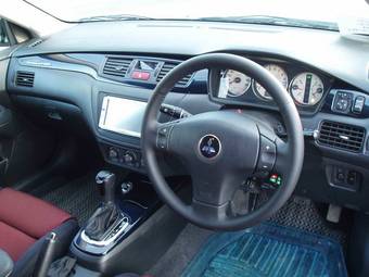 2002 Mitsubishi Lancer Evolution Images