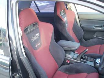 2002 Mitsubishi Lancer Evolution Pictures