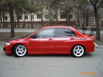 2002 Mitsubishi Lancer Evolution Photos