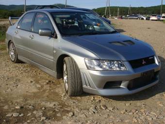 2002 Mitsubishi Lancer Evolution Pictures