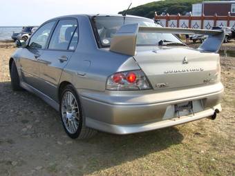 2002 Mitsubishi Lancer Evolution Pics