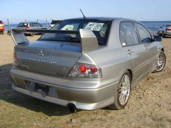 2002 Mitsubishi Lancer Evolution Pictures