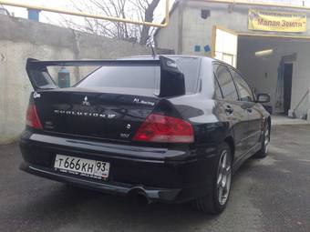 2002 Mitsubishi Lancer Evolution Pictures