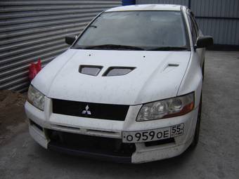 2002 Mitsubishi Lancer Evolution Photos