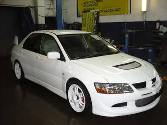 2003 Mitsubishi Lancer Evolution Photos