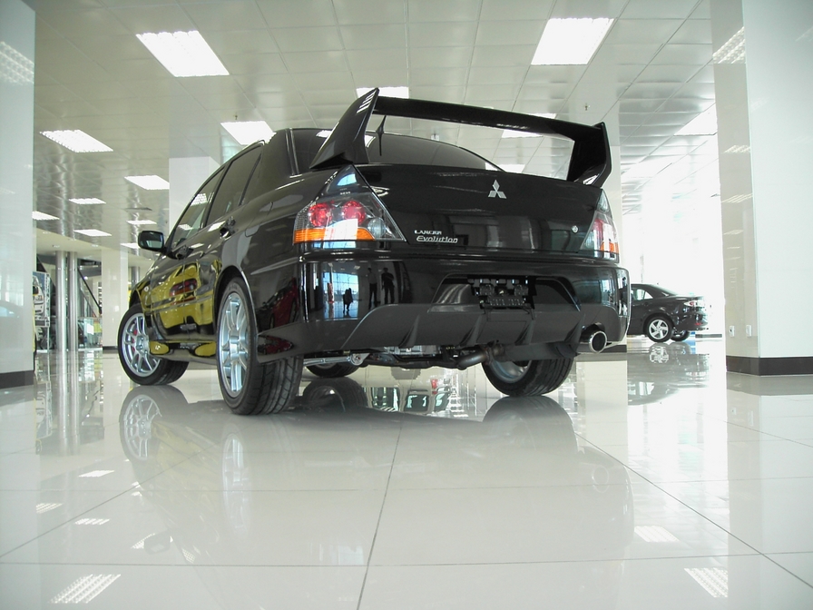 2005 Mitsubishi Lancer Evolution Wallpapers