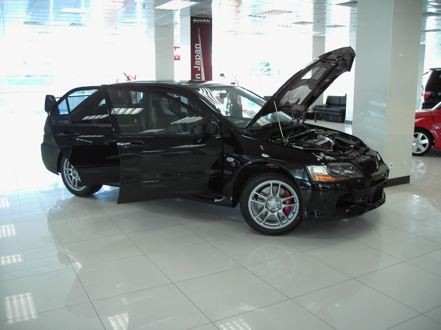 2005 Mitsubishi Lancer Evolution Pics