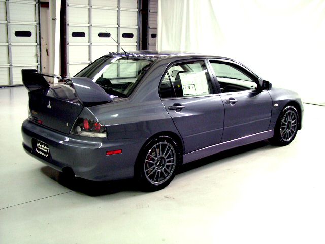 2005 Mitsubishi Lancer Evolution Photos