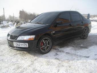 2005 Mitsubishi Lancer Evolution Pictures